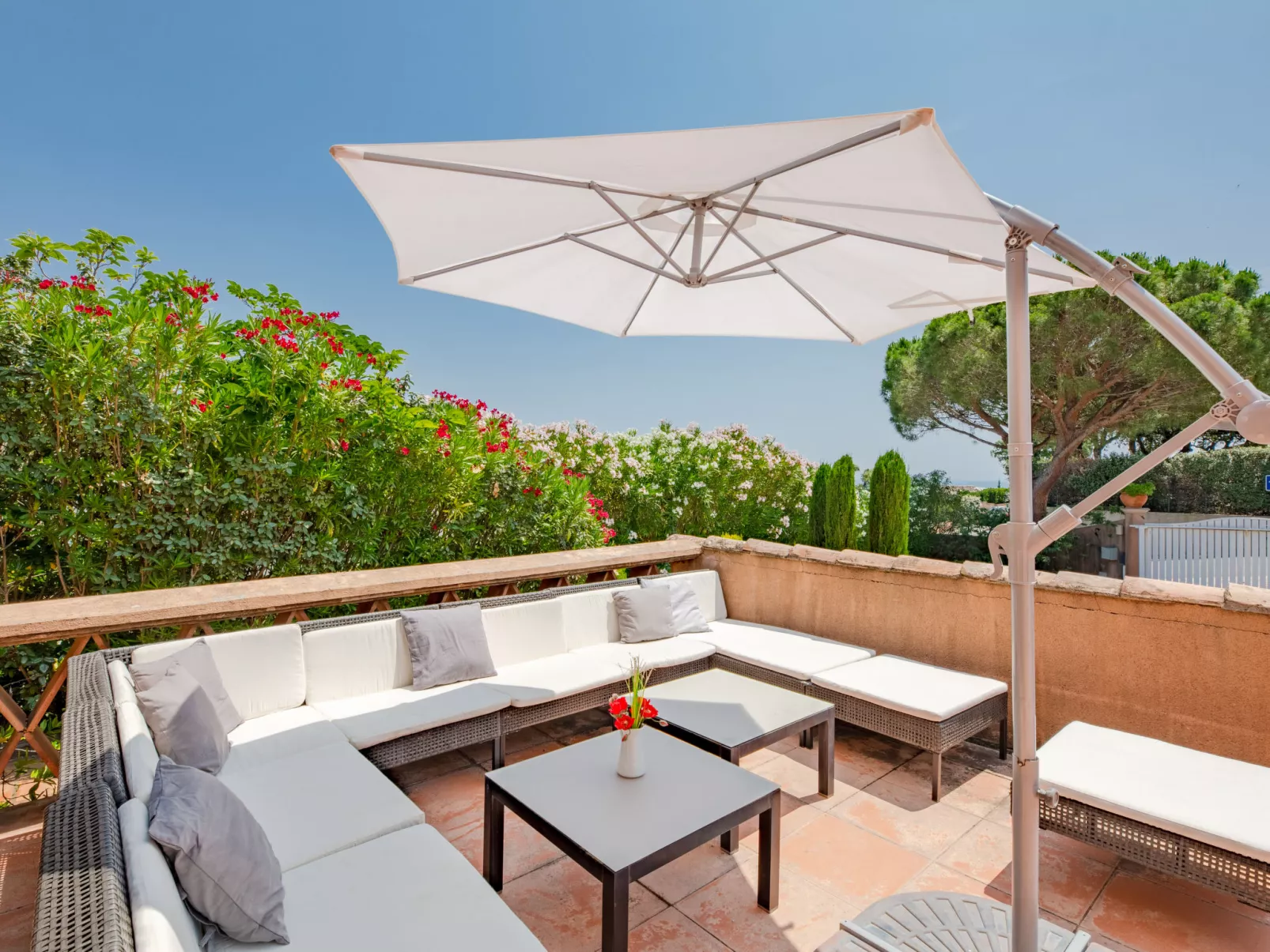  La Bastide Rose-Outside