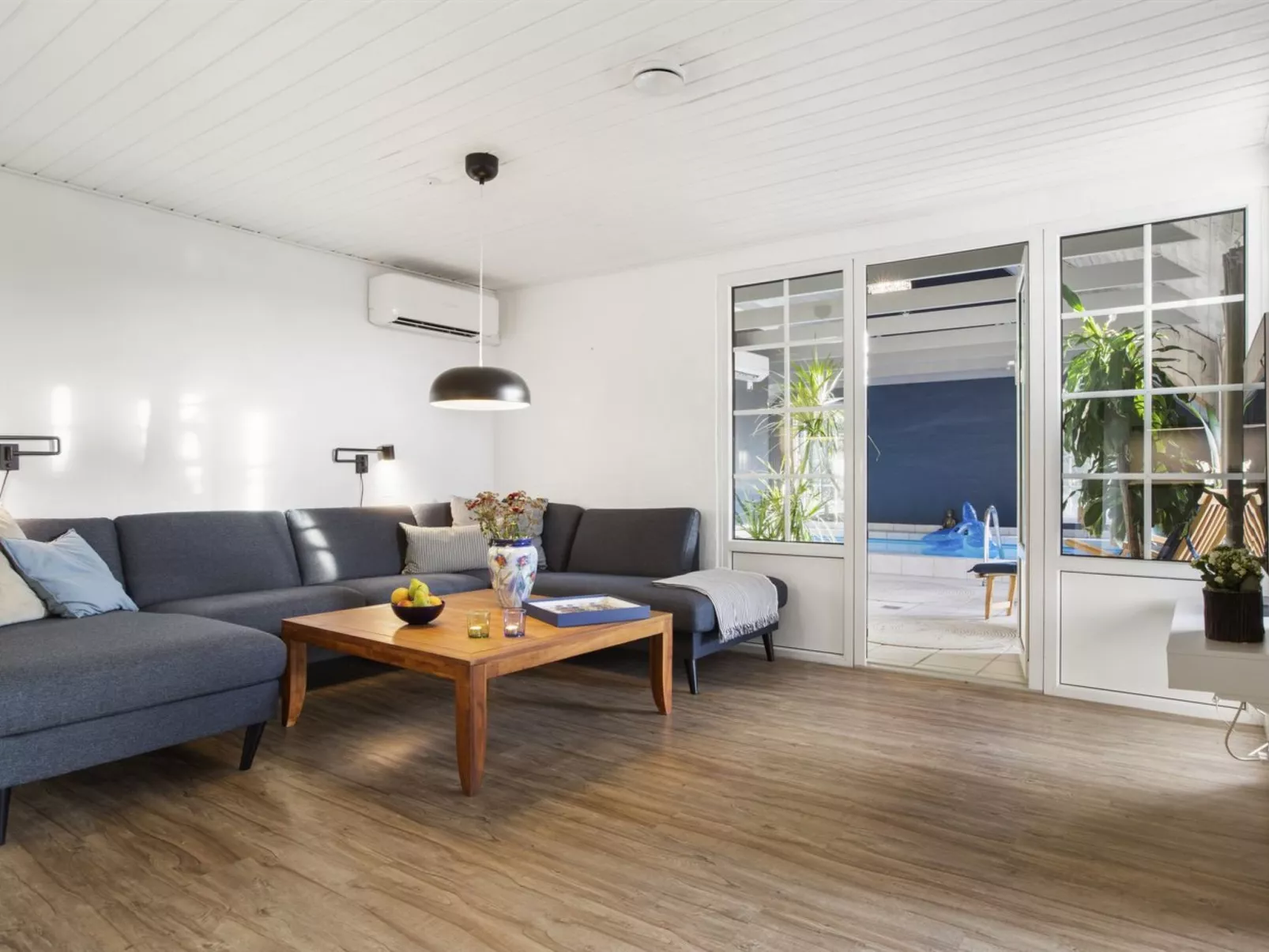 "Krok" - 1.2km from the sea-Inside