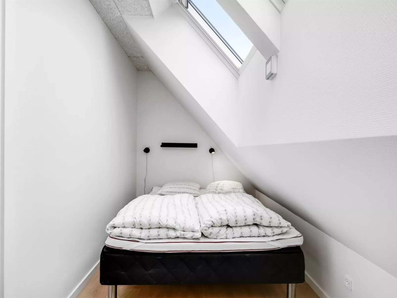 "Nafne" - 1.2km from the sea-Dedans