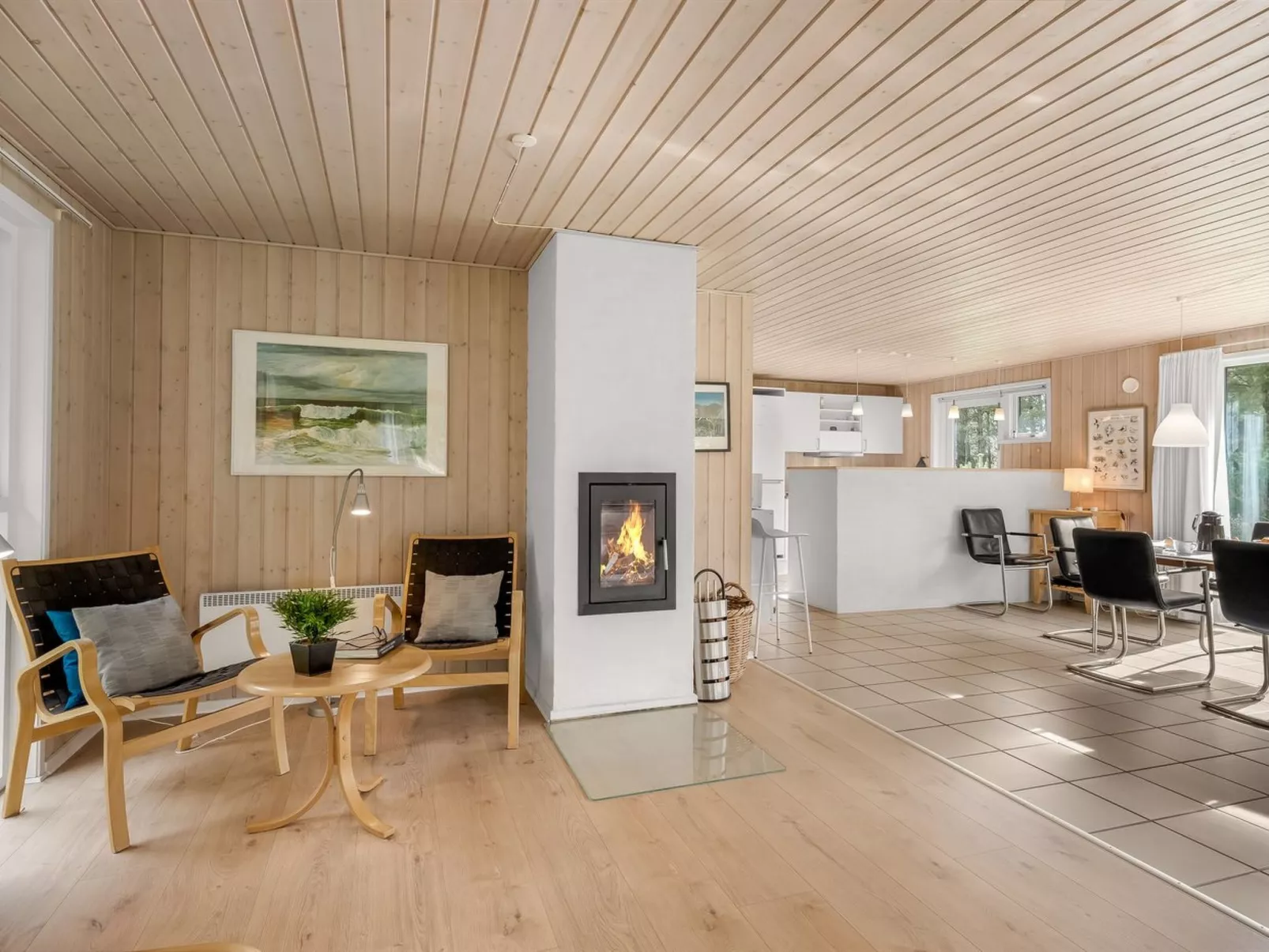 "Dix" - 900m from the sea-Dedans