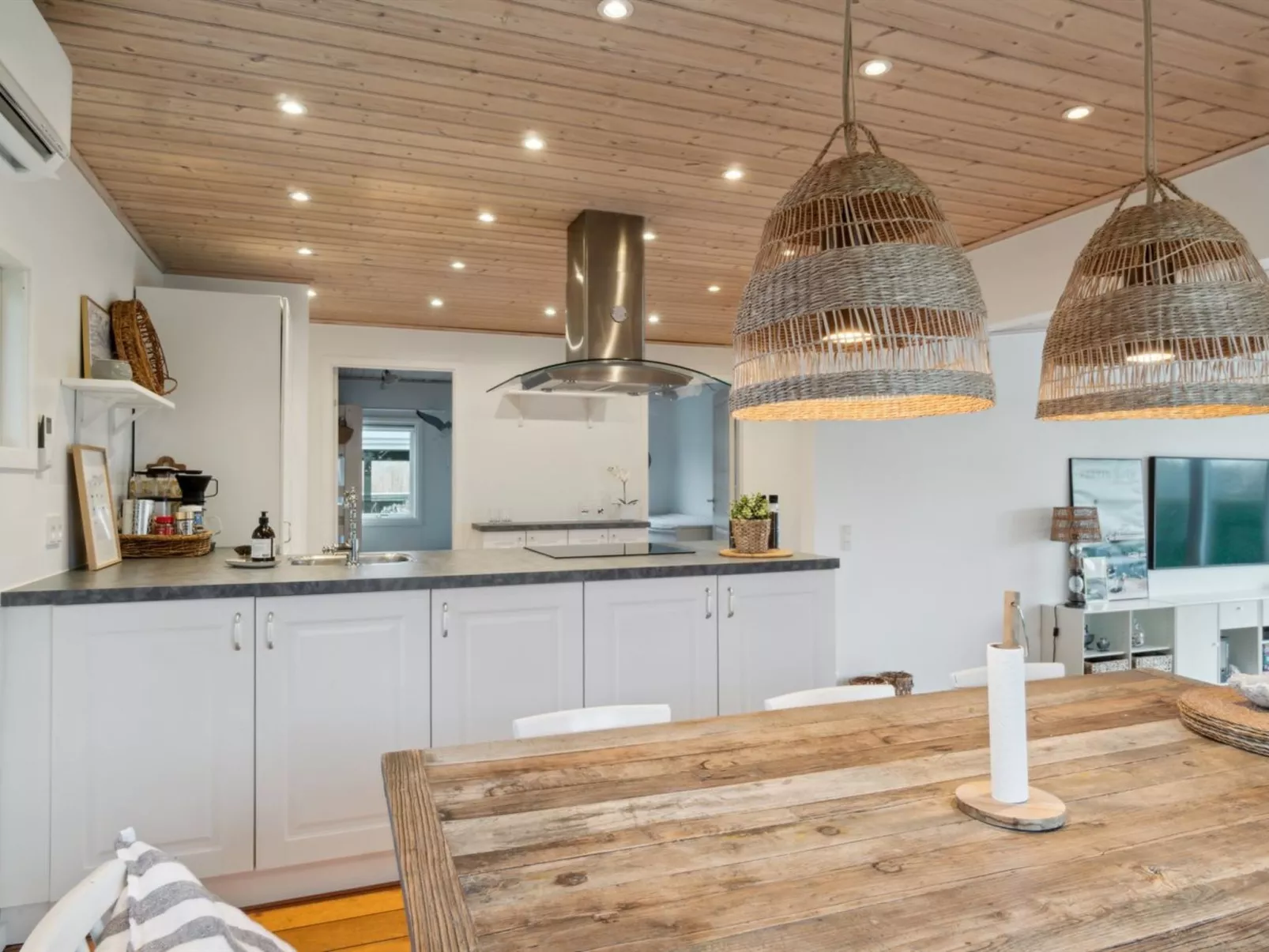 "Eero" - 175m to the fjord-Inside