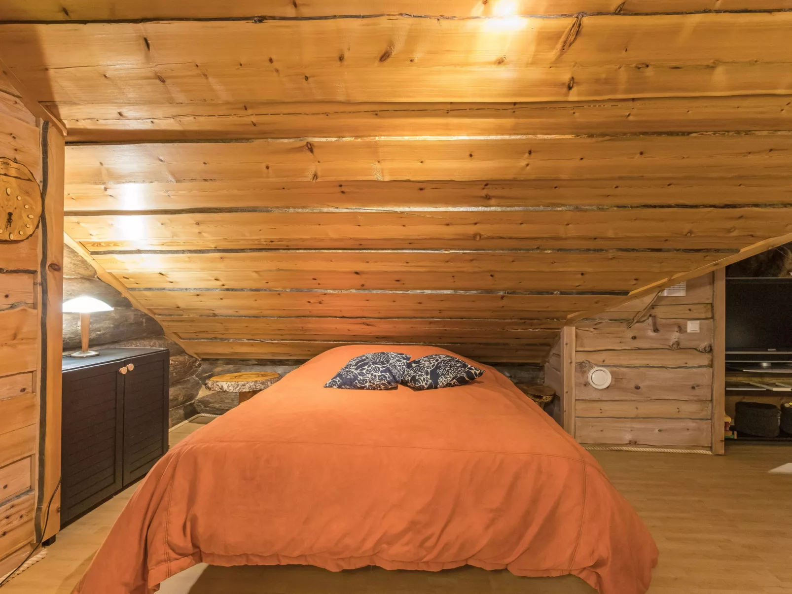 Menninkäisenkolo-Inside