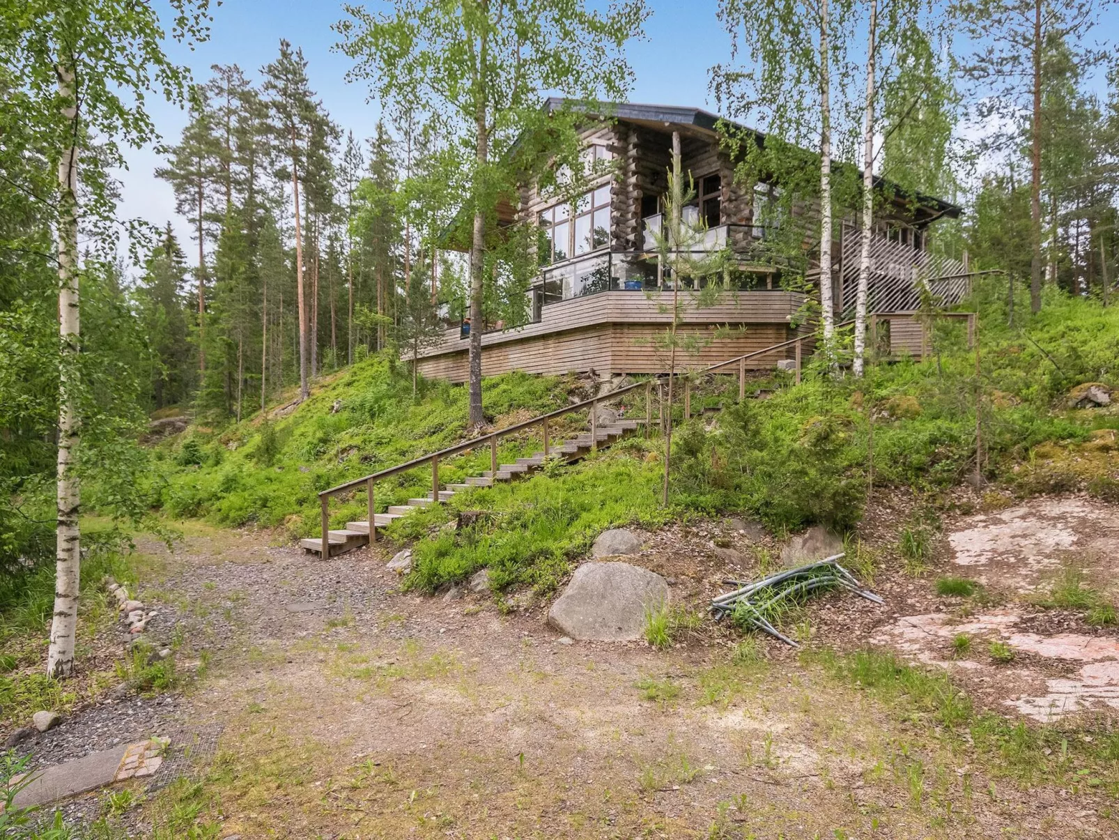 Villa sieponpesä-Drinnen