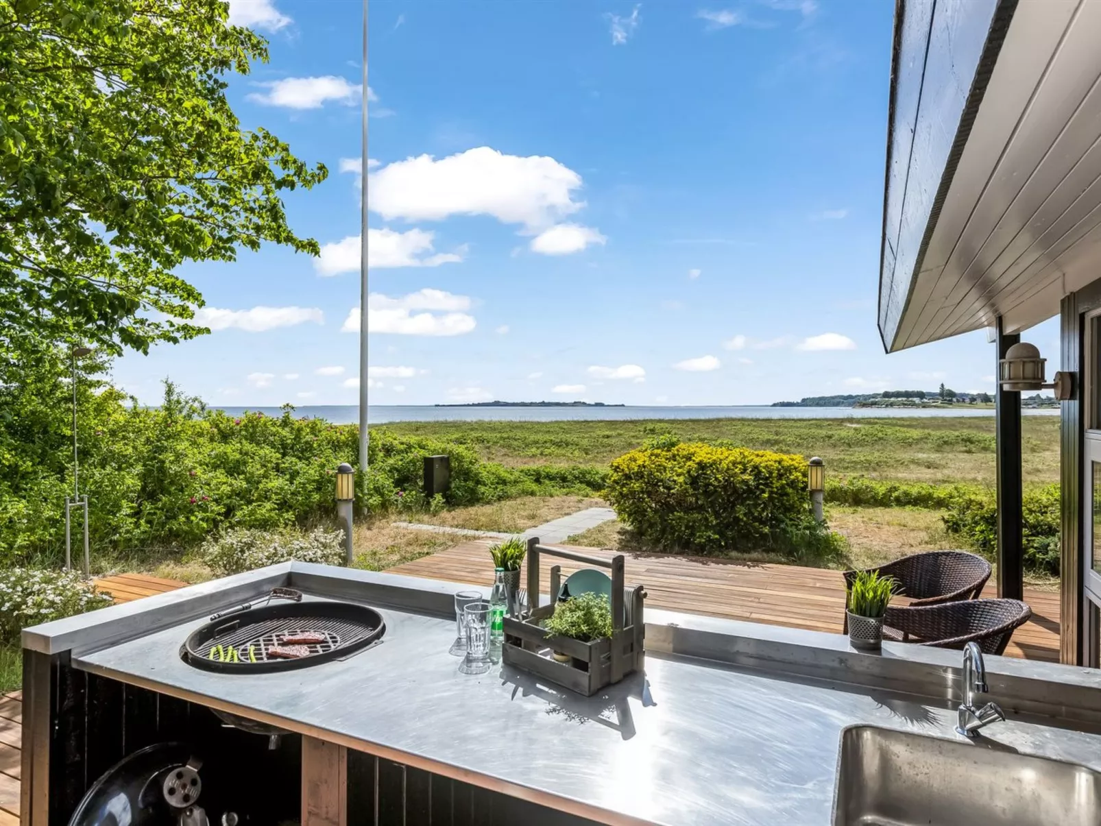 "Xaverius" - 30m from the sea-Draußen