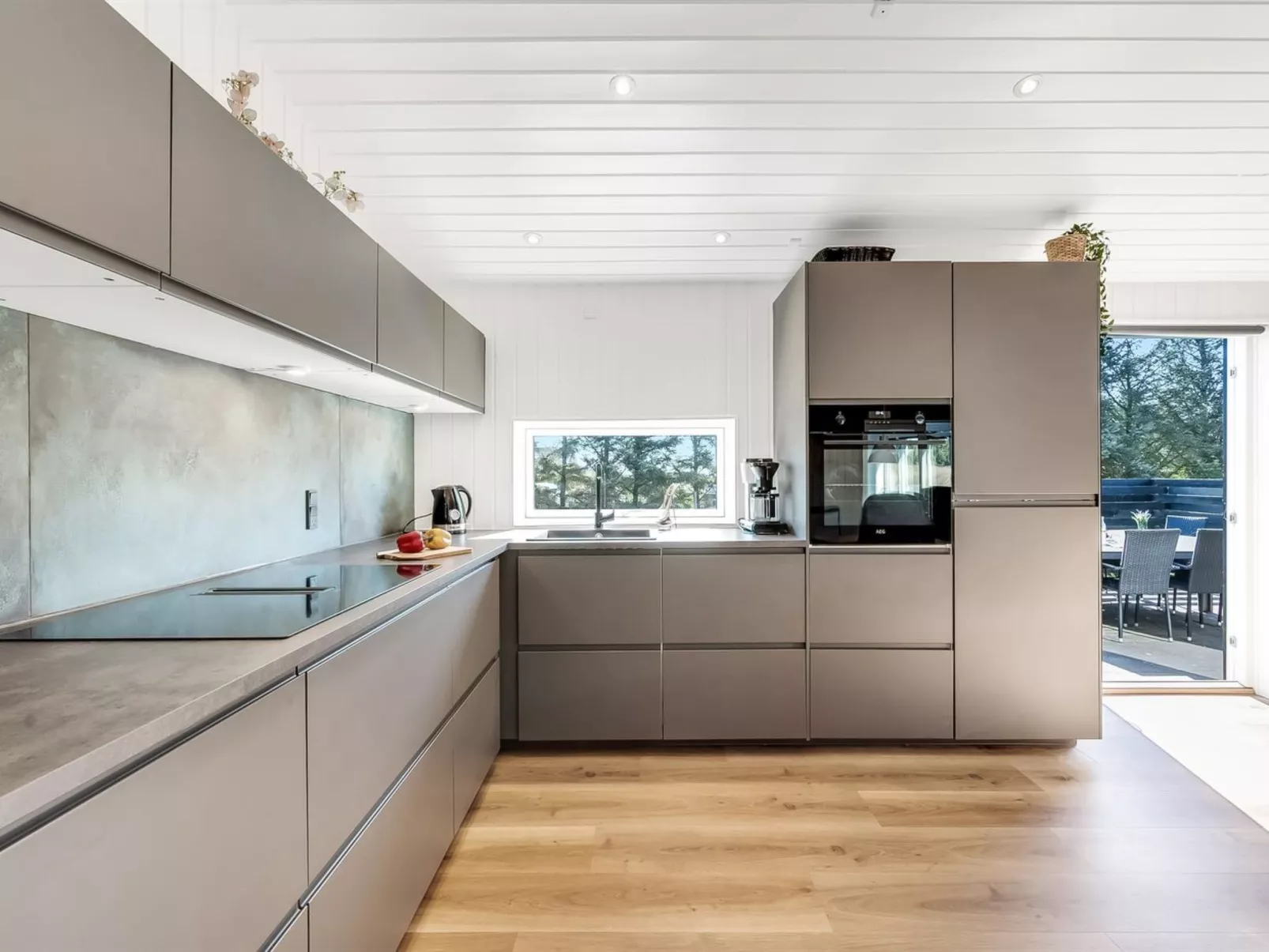 "Agnes" - 900m from the sea-Drinnen