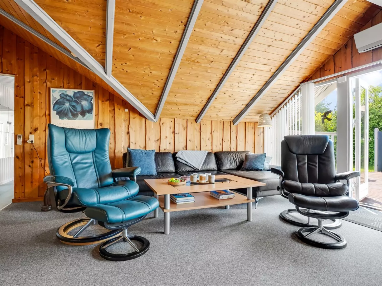 "Rusalina" - 400m from the sea-Inside