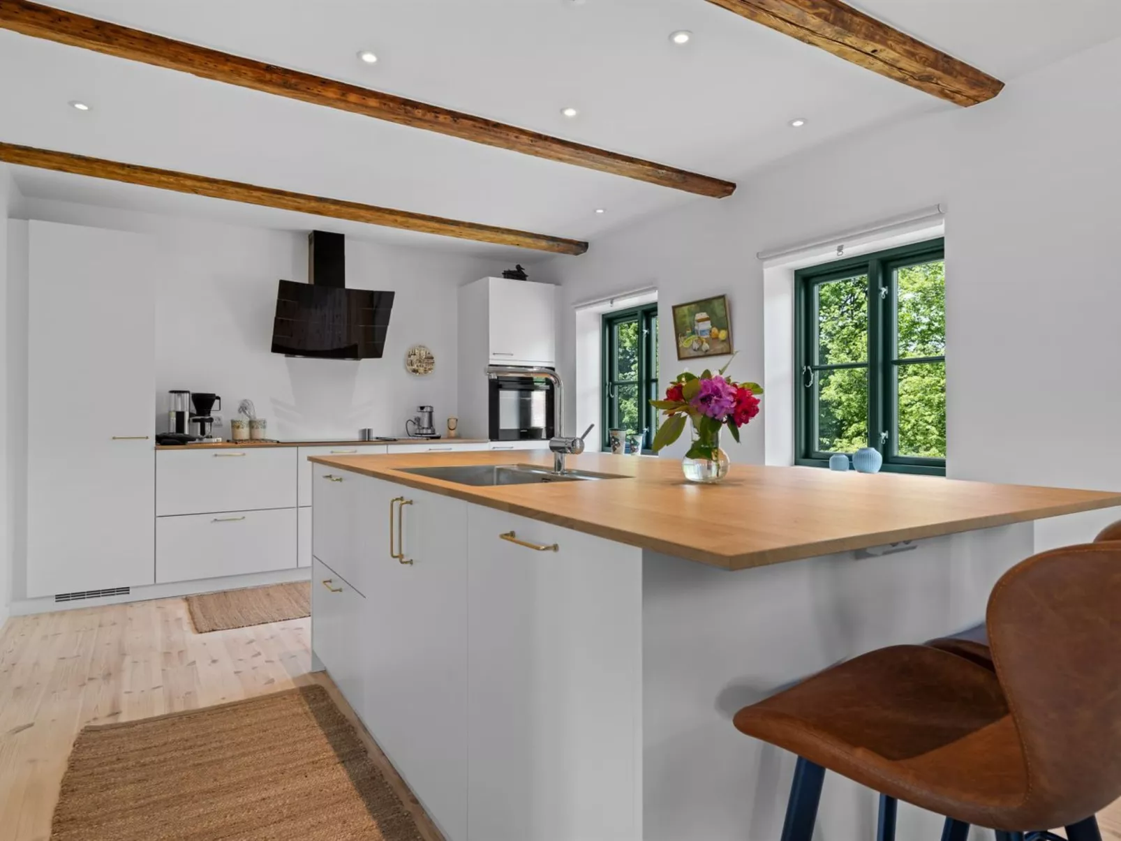 "Brun" - 1.5km from the sea-Inside