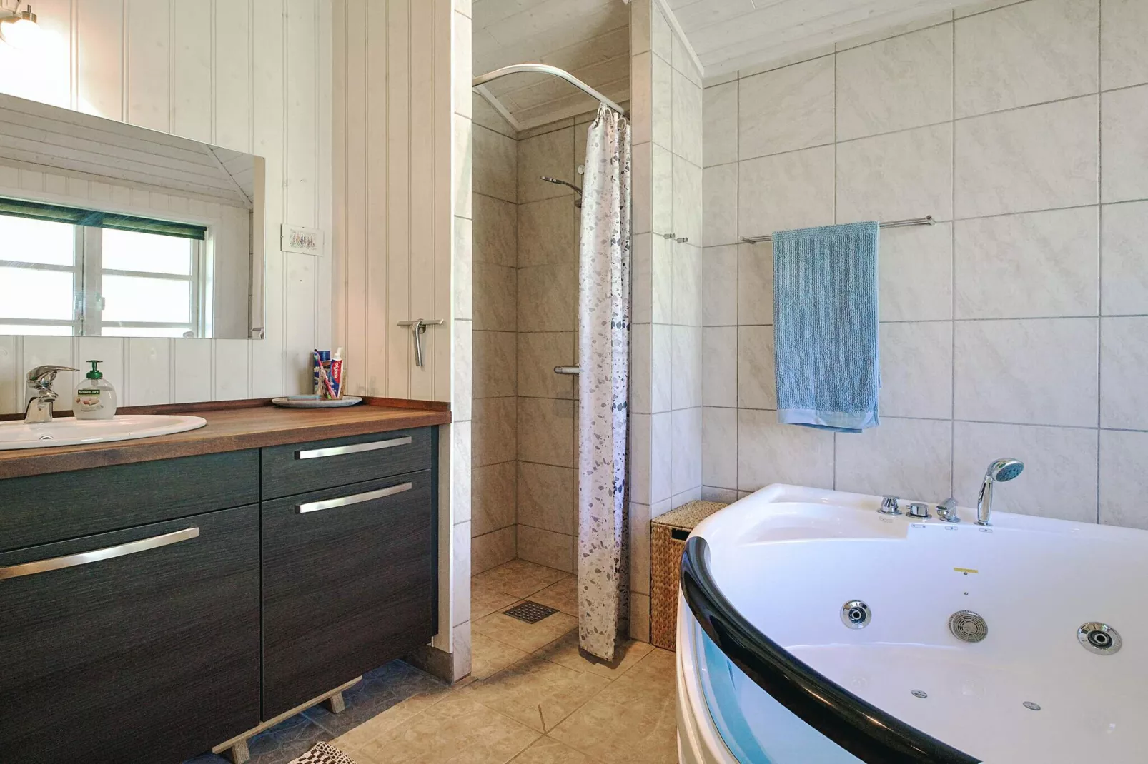 4 star holiday home in-Indoor