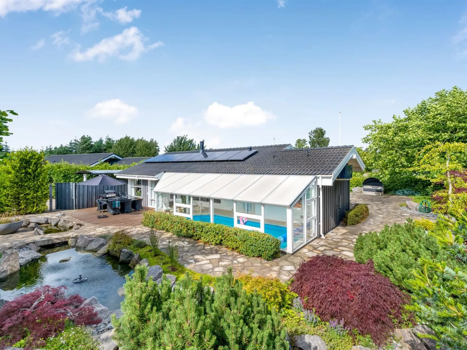 "Ellie" - 700m from the sea-Outside