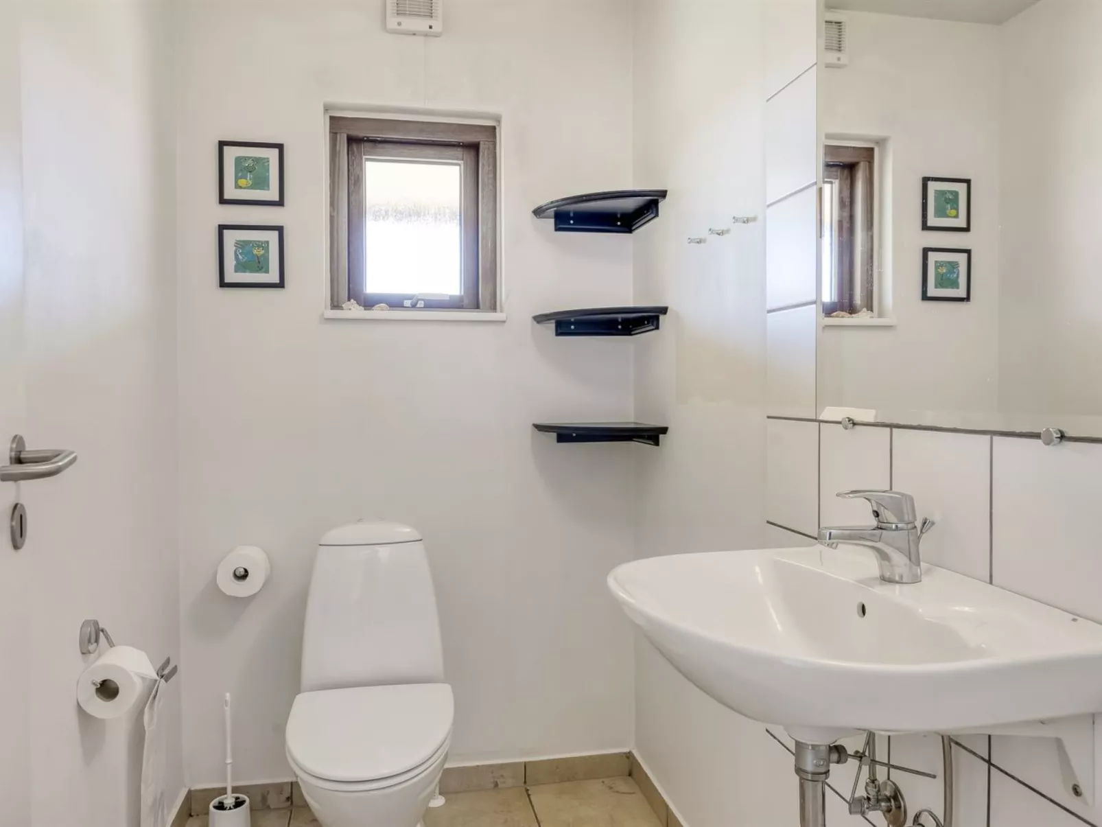 "Era" - 100m from the sea-Inside