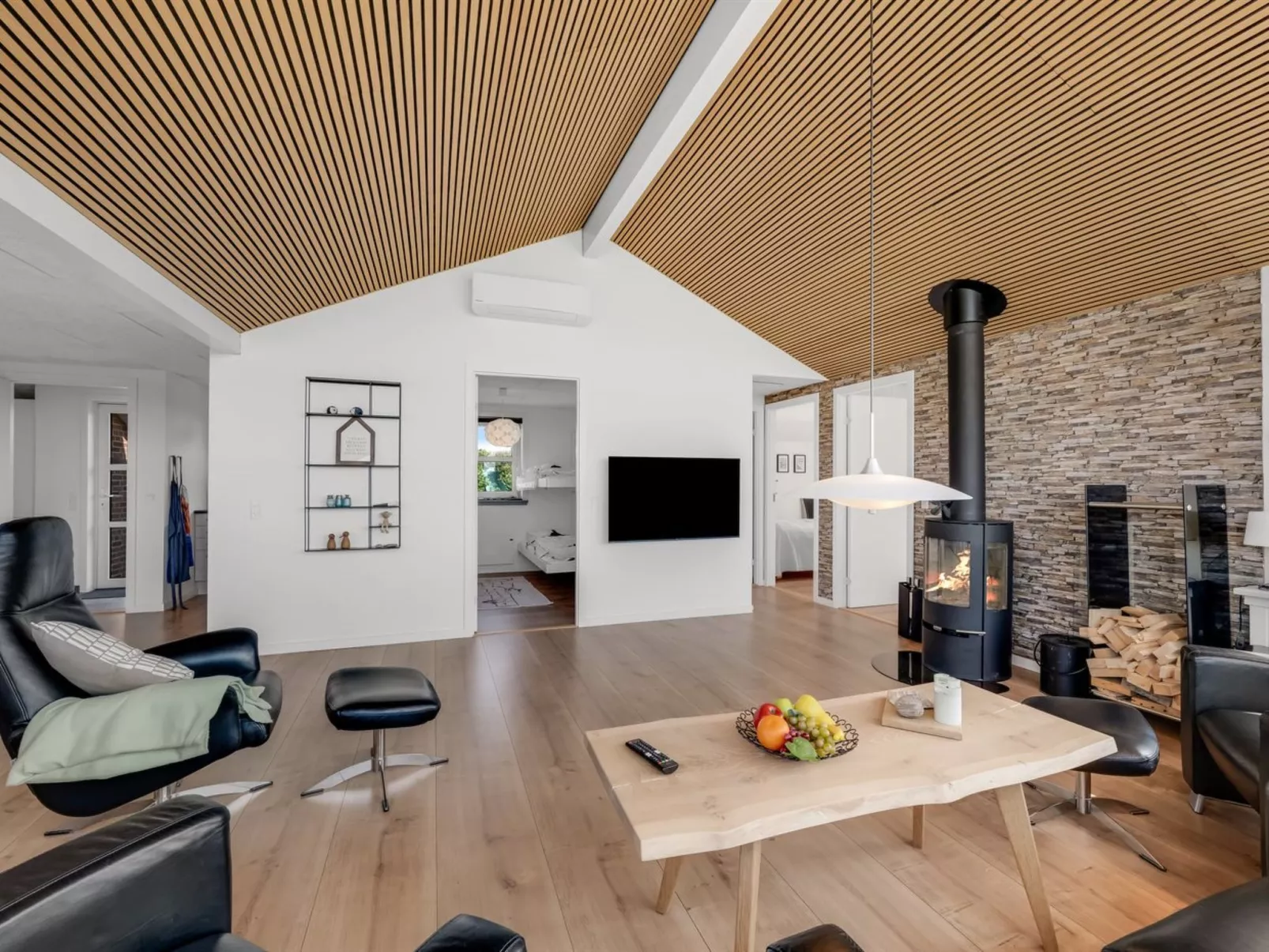 "Ema" - 500m from the sea-Drinnen