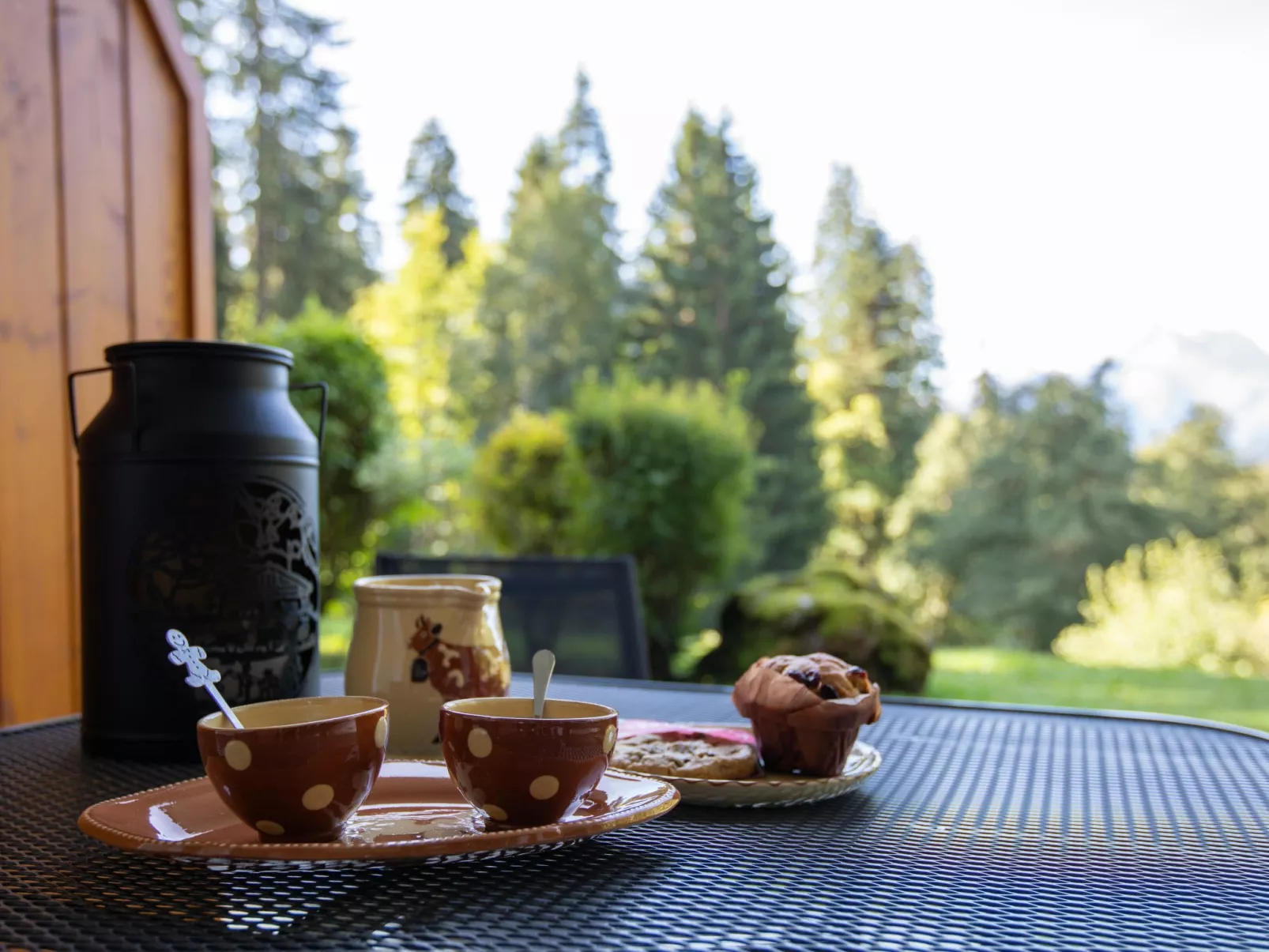 Les Hespérides 2-Draußen