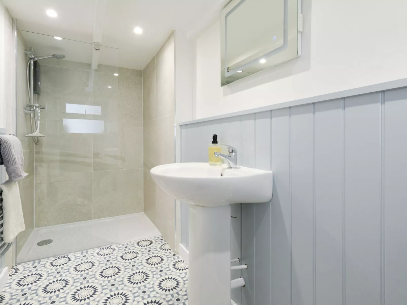 Coral Cottage-Inside