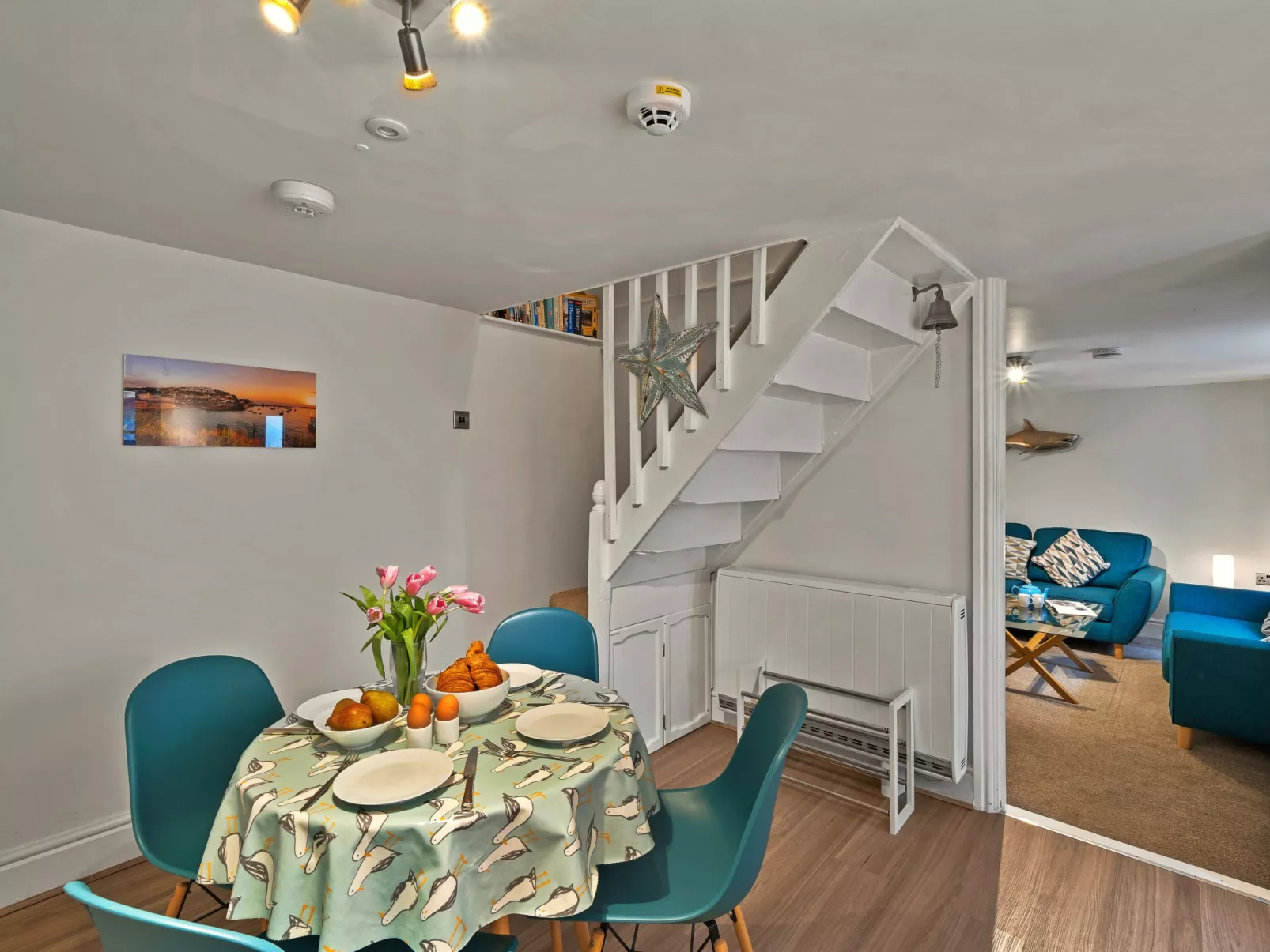 Porthole Cottage-Inside