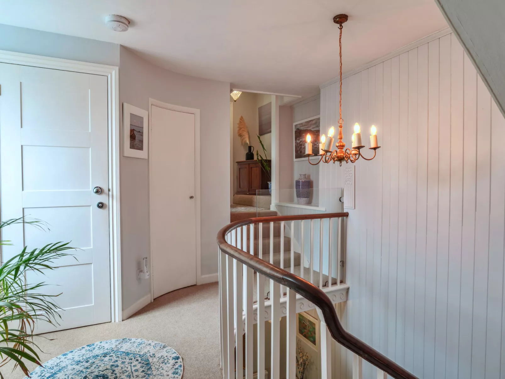 Hillside House-Drinnen