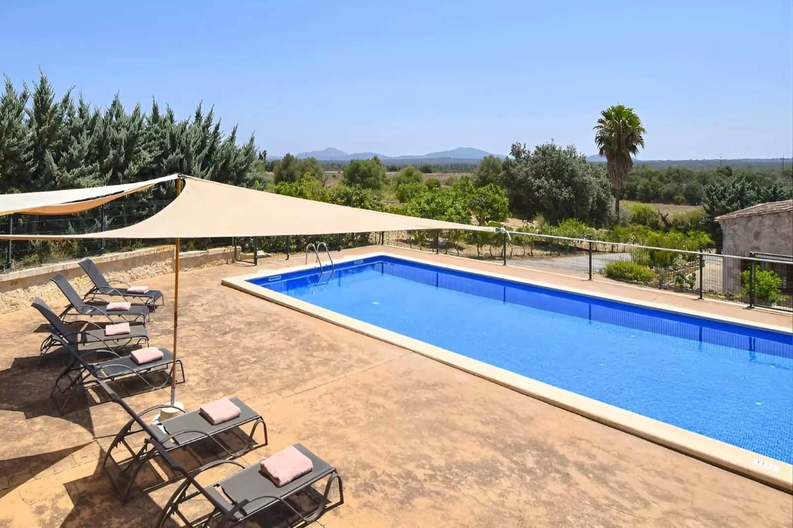 CA CLADERA  RAFAL ROIG - Schwimmbad