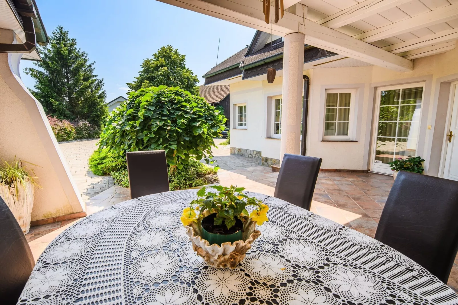 Stunning Rural Holiday Home with Garden and BBQ -  Four Bedroom Holiday Home-Outdoor