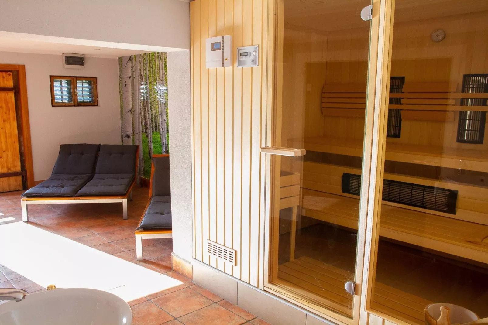 Hillside Haven Holiday Home with Sauna and Hot-Tub - One Bedroom Holiday Home with Sauna and Hot-Tub-Spa