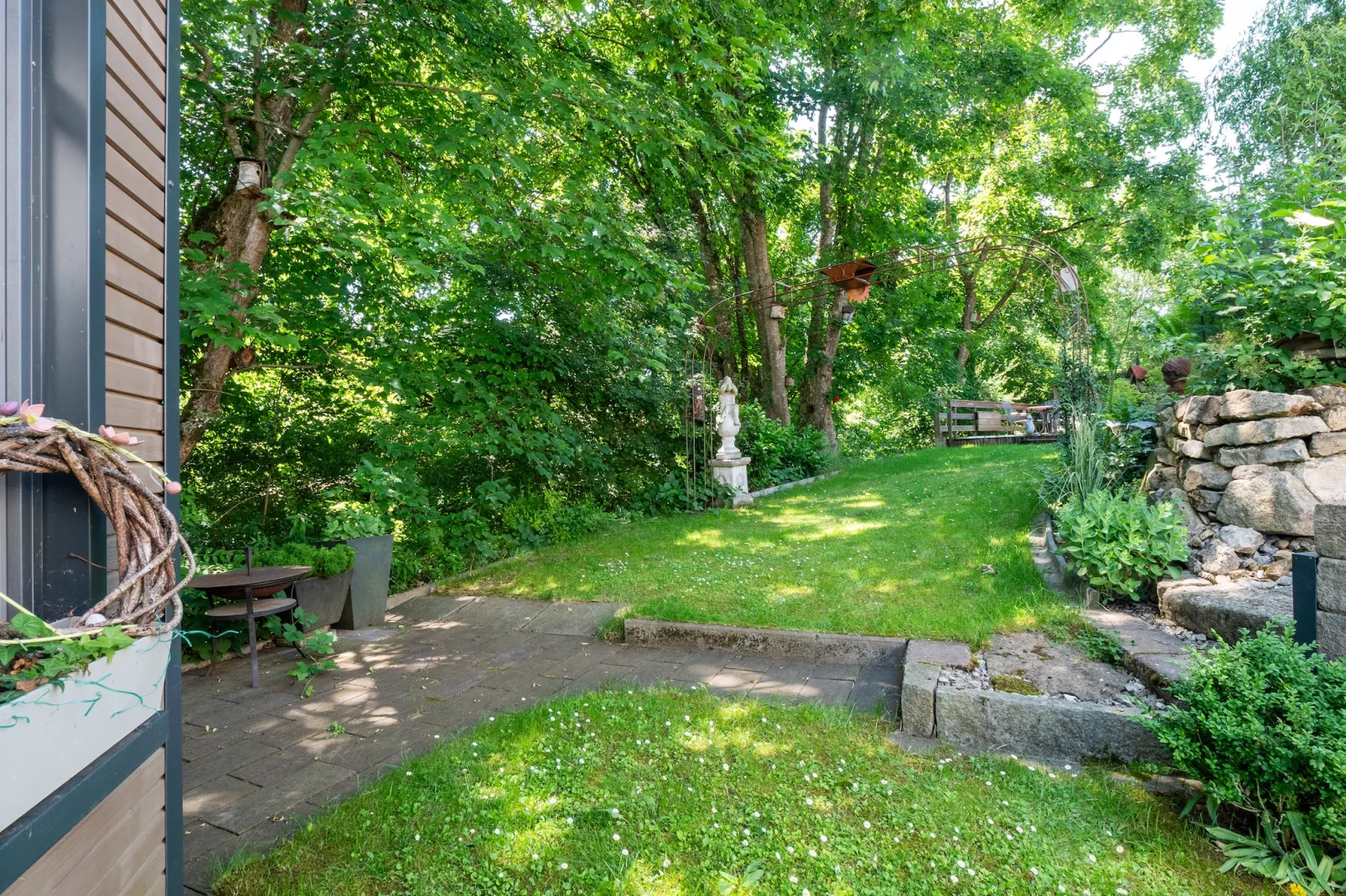 MOVE-Gardens in summer