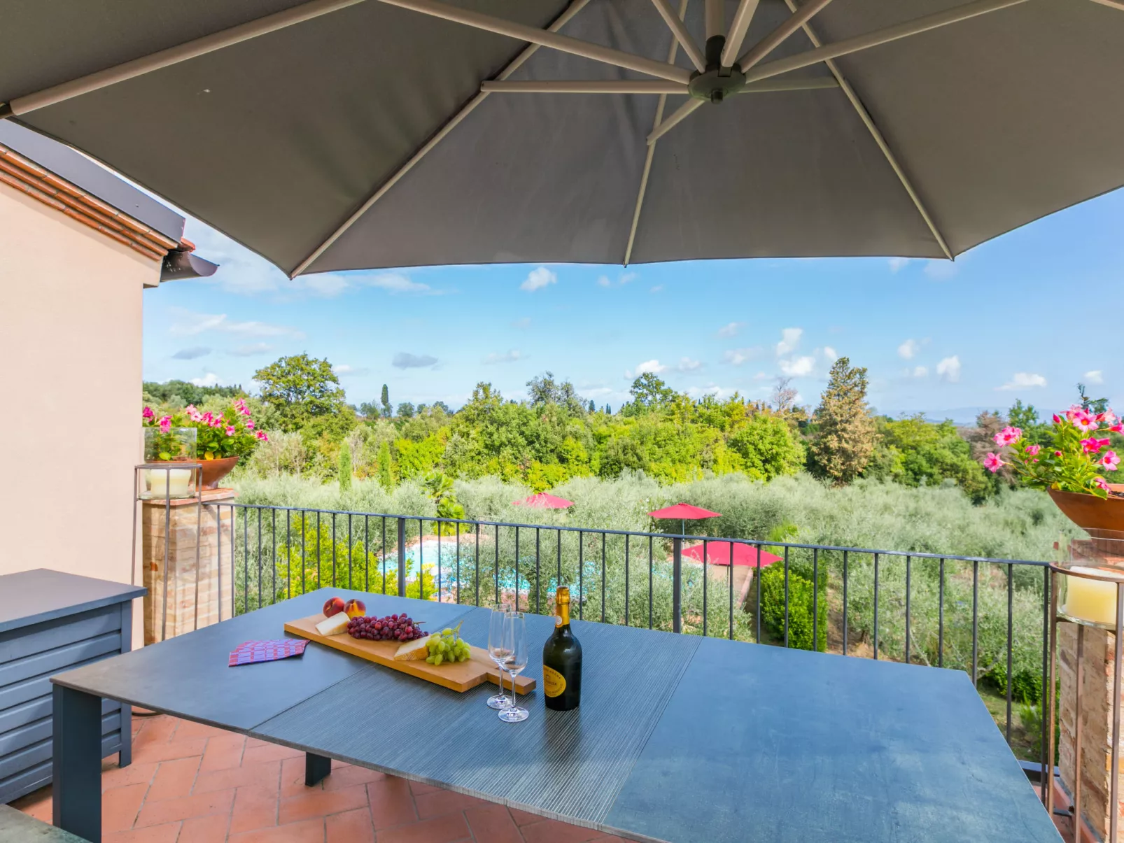 Vecchio Forno-Outside