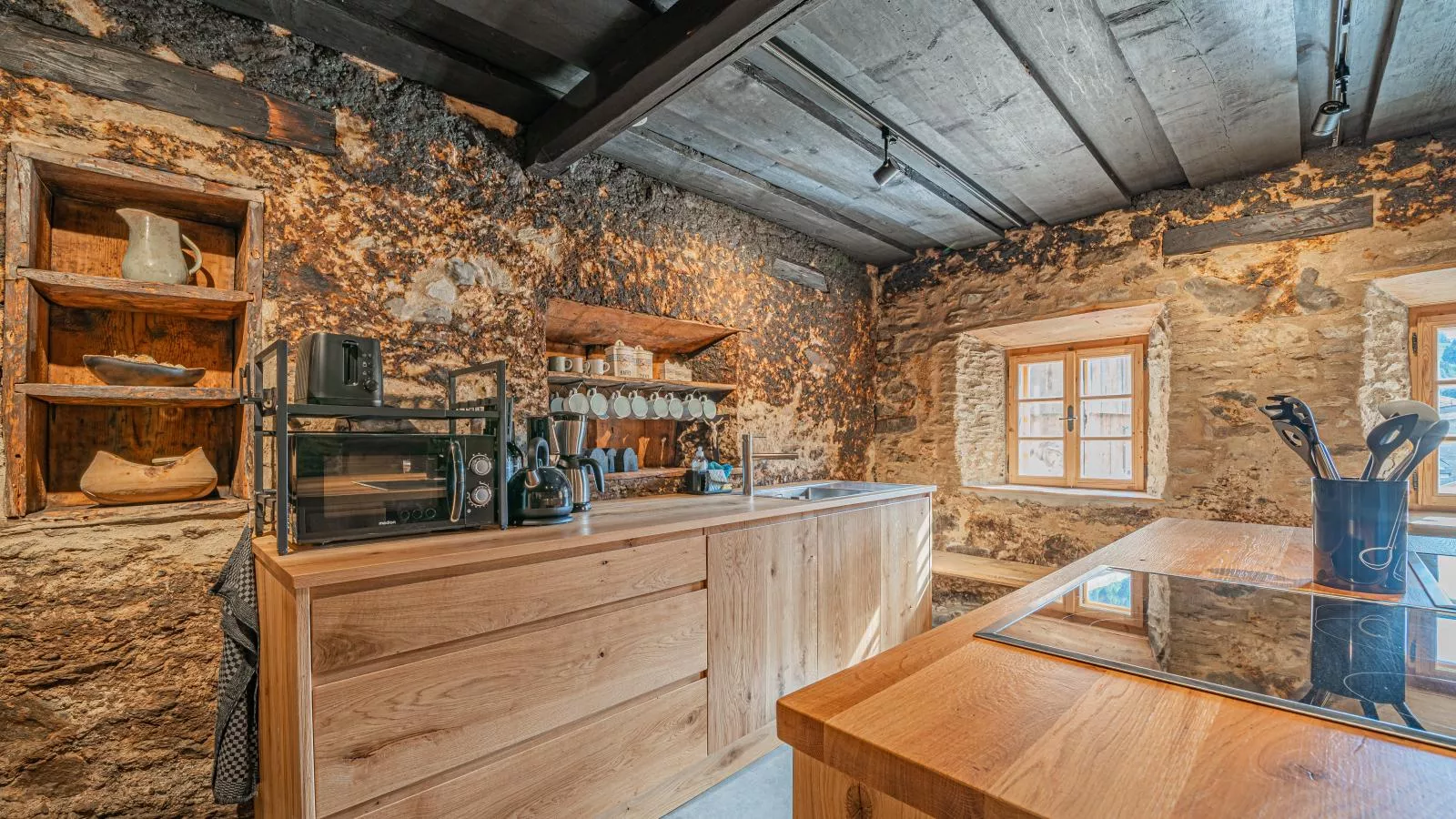 Raneburg 4 Almhaus-Küche