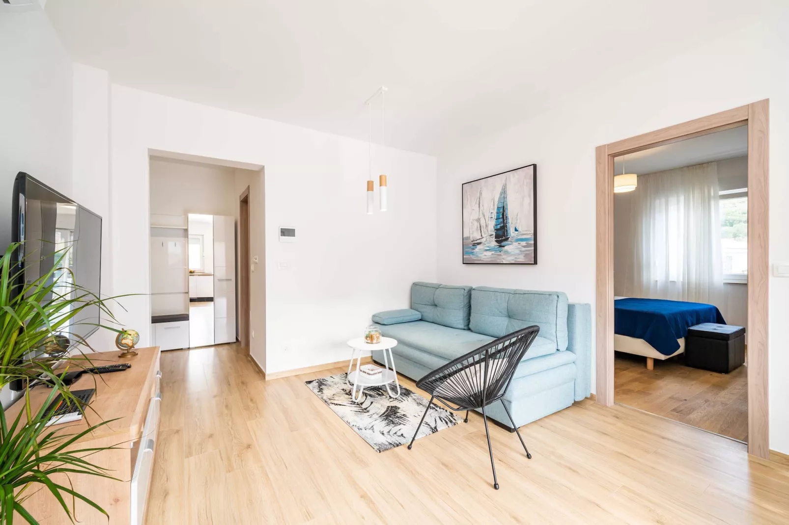 Apartment Zoric - Two Bedroom Apartment with Balcony-Indoor