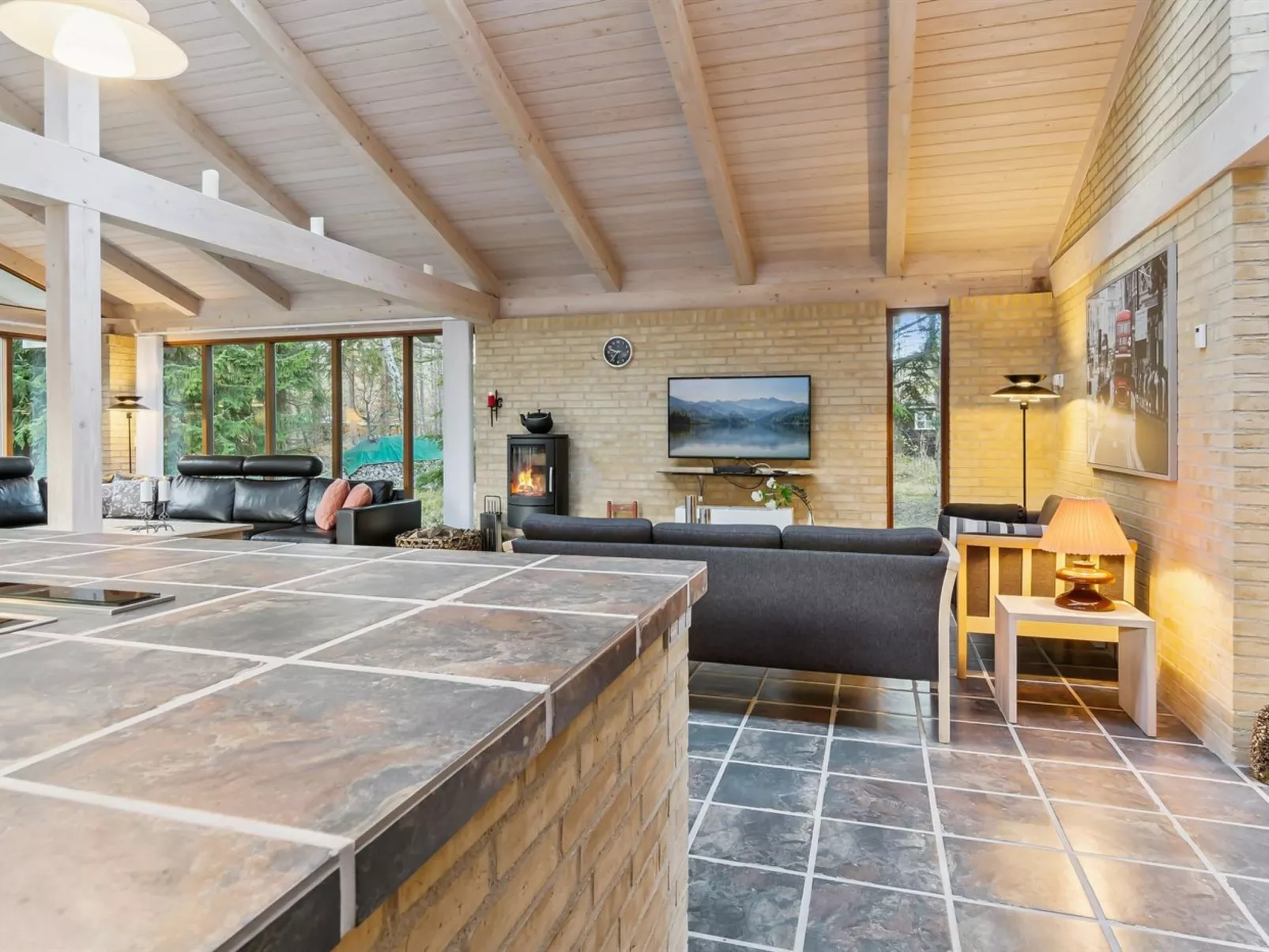 "Jorid" -  from the sea-Inside