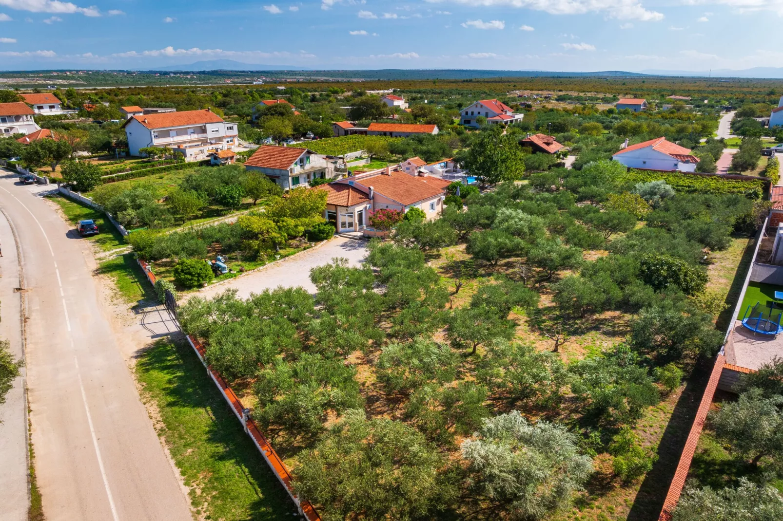 Holiday home Nadalina-Zones été à 5 km