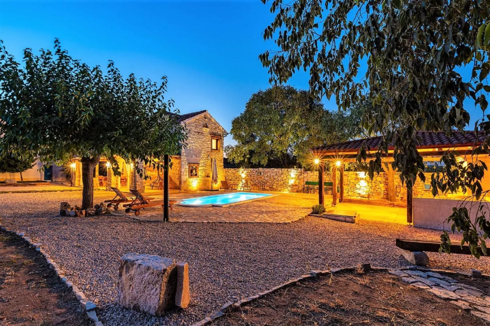 Authentic Villa Malou-Schwimmbad