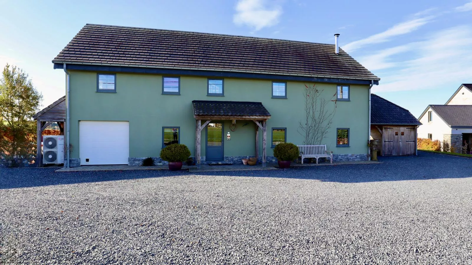 Petit Wilogne-Außenbereich Sommer