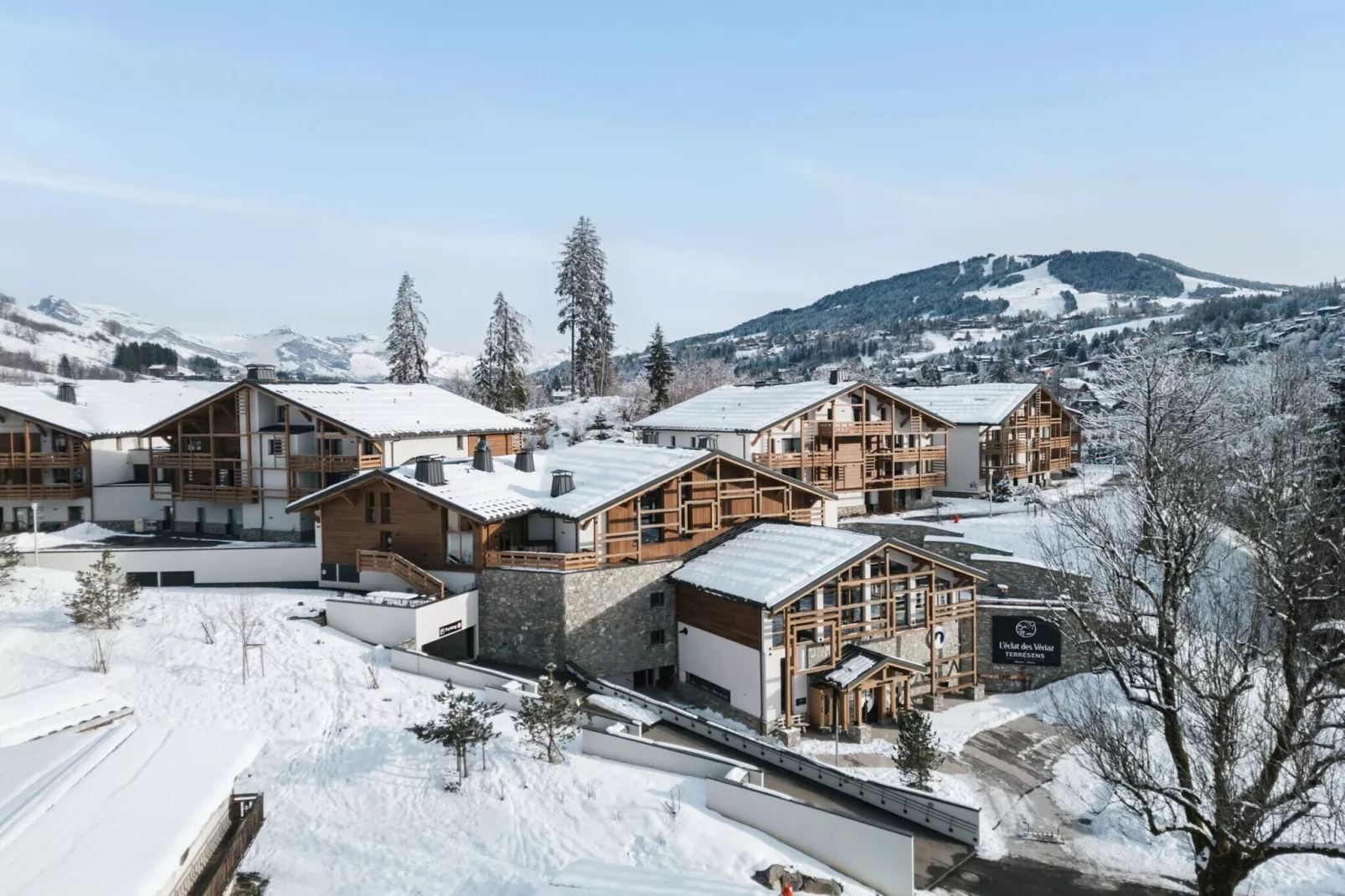 Residence L’ÉCLAT DES VÉRIAZ A26S-Area within 1km in winter