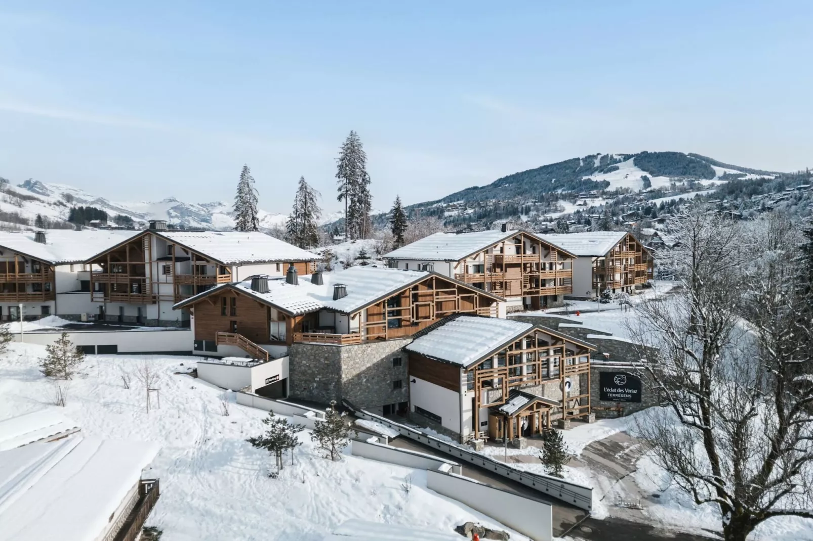 Residence L’ÉCLAT DES VÉRIAZ A48S - Area within 1km in winter