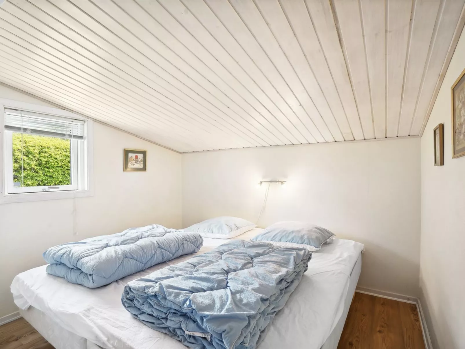 "Annabeth" - 300m to the fjord-Inside