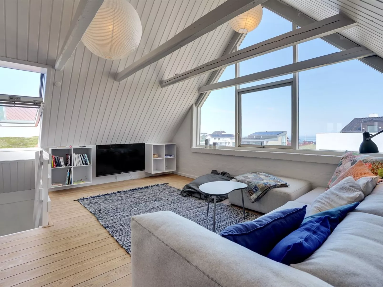 "Bernice" - 150m from the sea-Drinnen