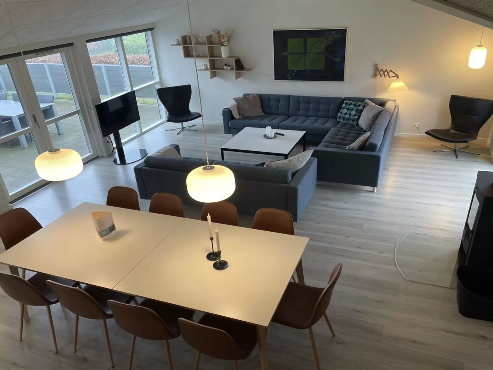 "Yakari" - 300m from the sea-Inside