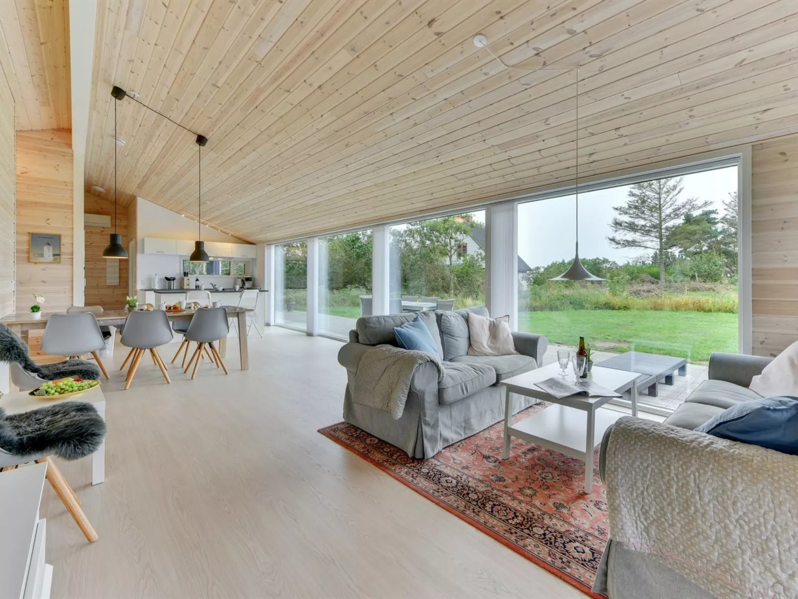 "Tindra" - 30m to the fjord-Dedans