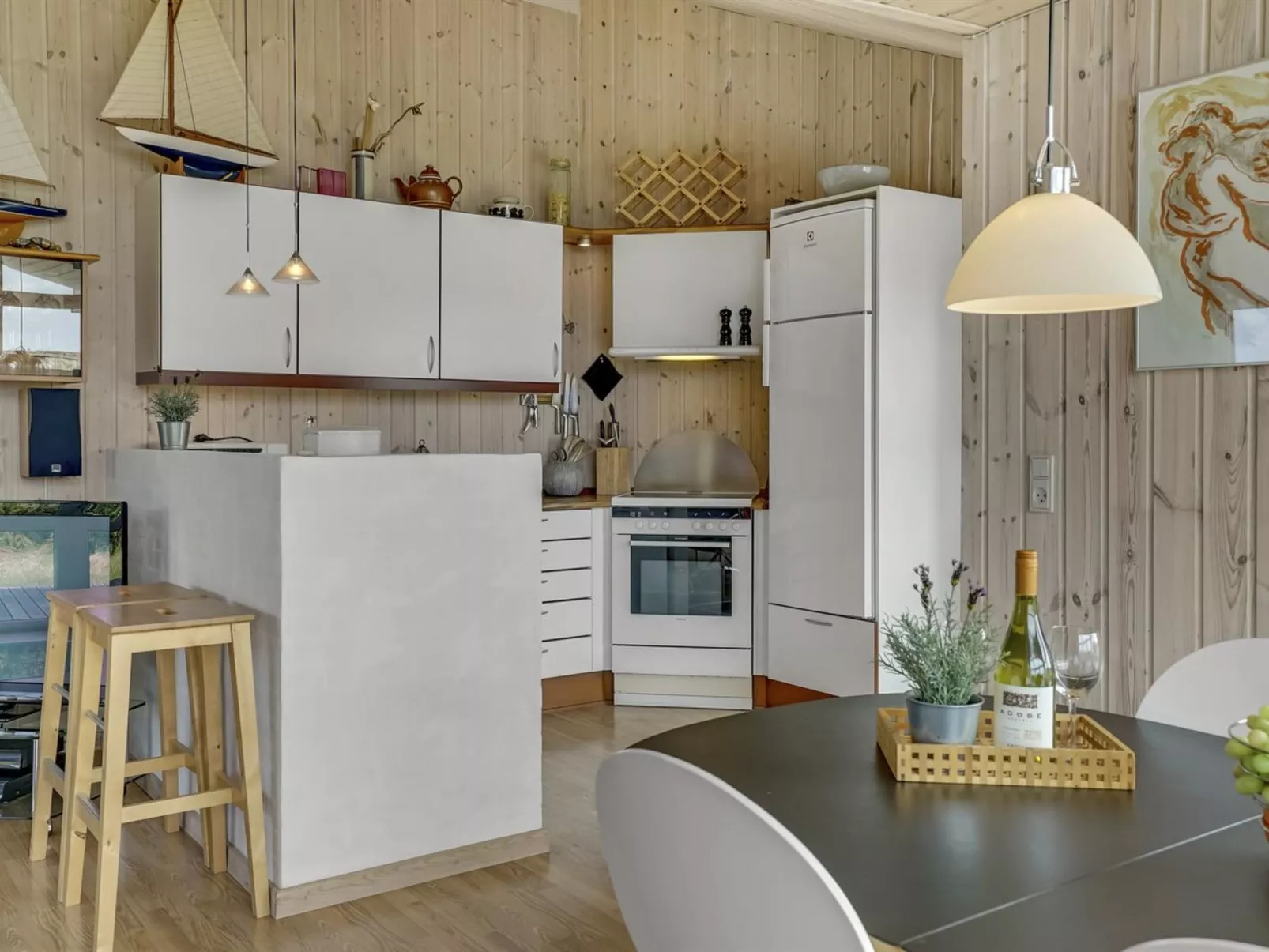 "Emppu" - 400m from the sea-Drinnen