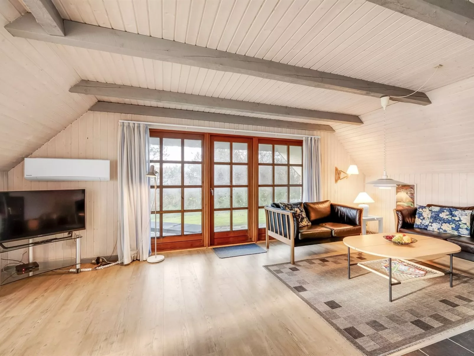 "Vangja" - 700m to the fjord-Dedans