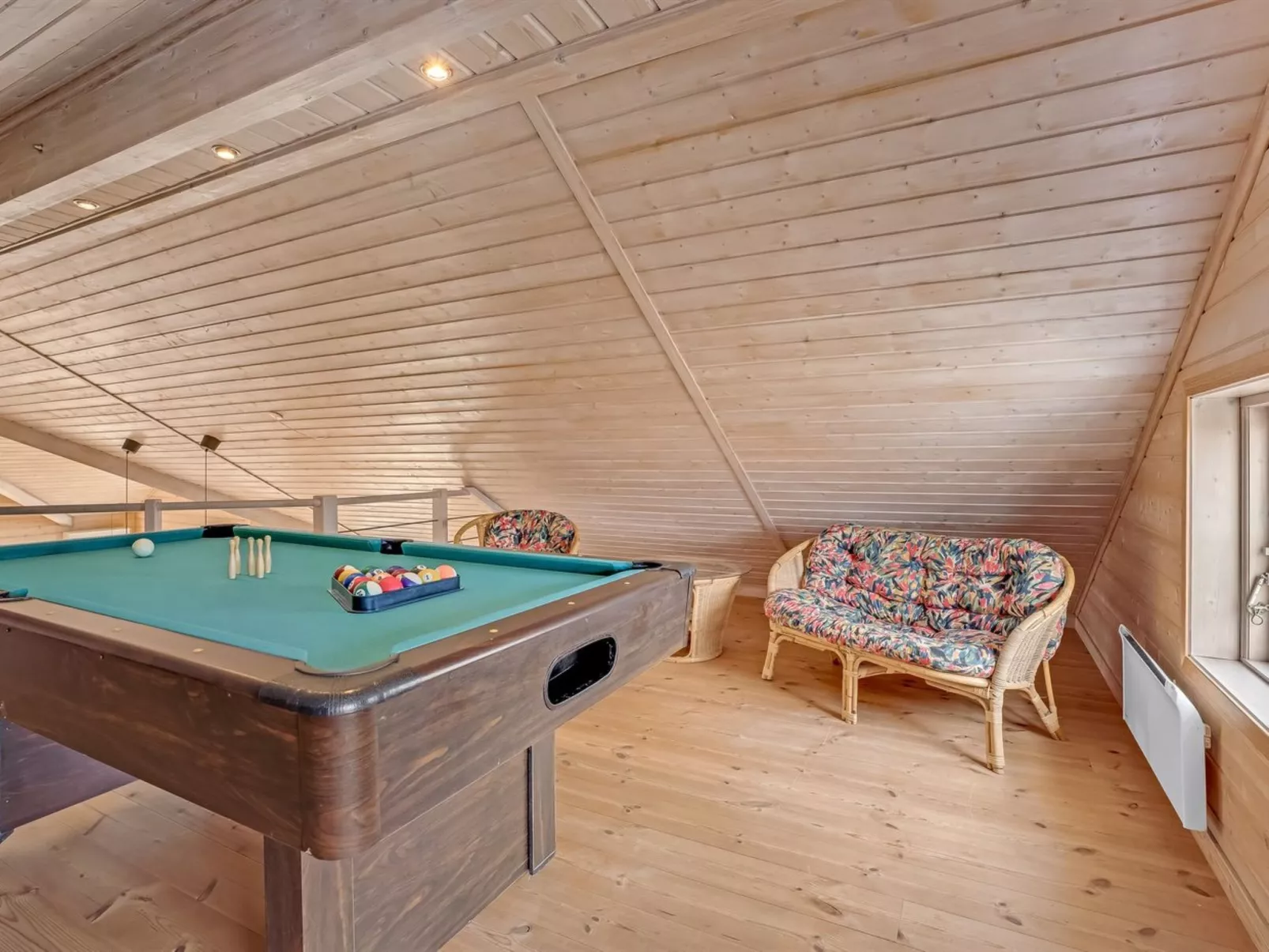 "Zişan" - 1.1km from the sea-Inside