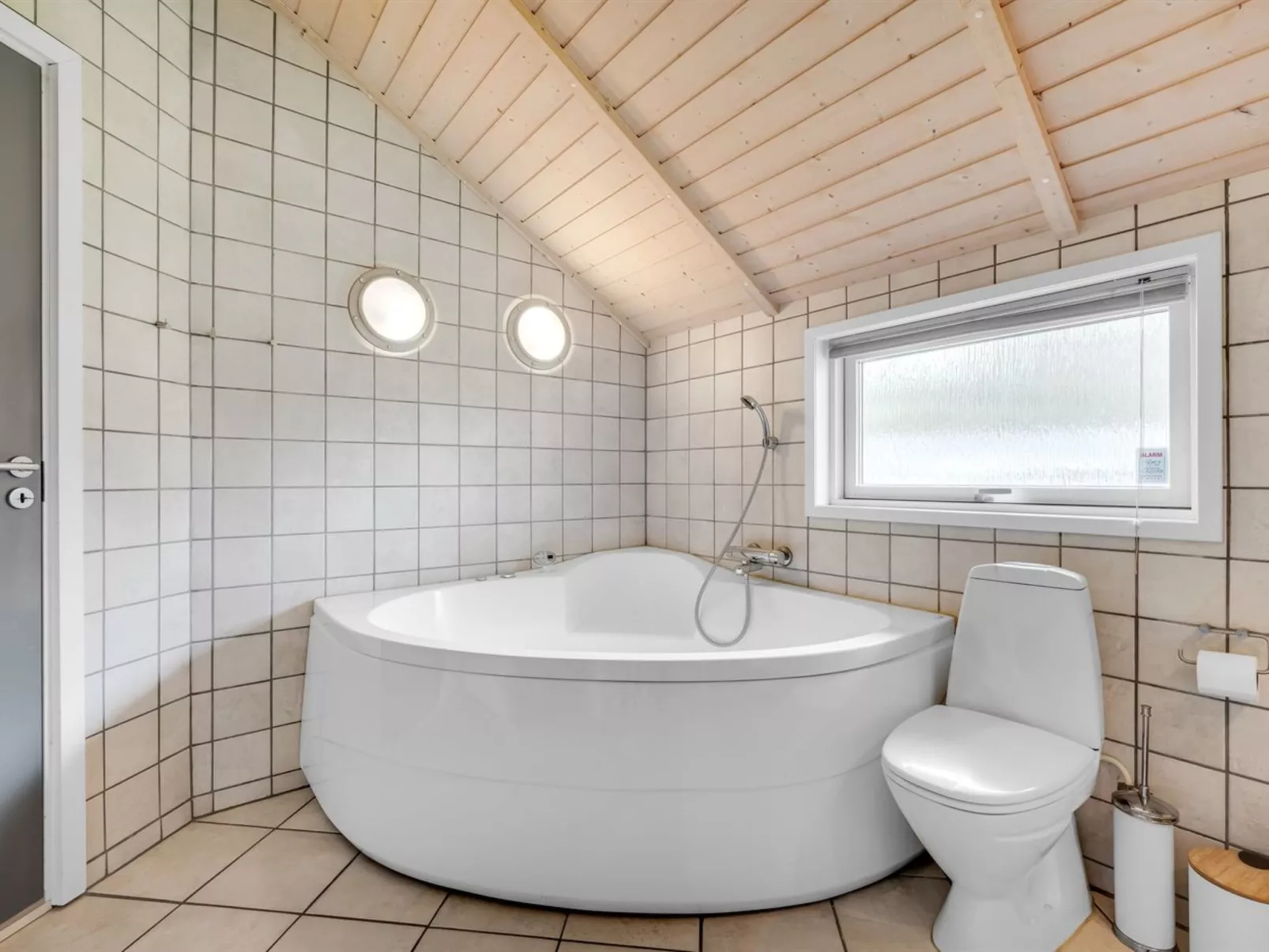 "Anisette" - 1km from the sea-Inside