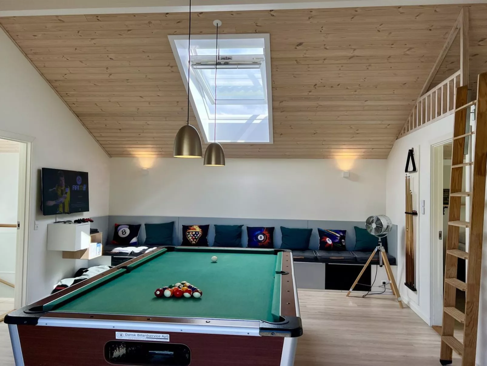 "Ancel" - 1.7km from the sea-Inside