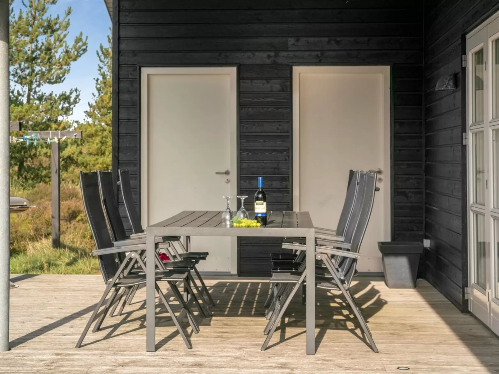 "Haghbarth" - 2.3km from the sea-Outside