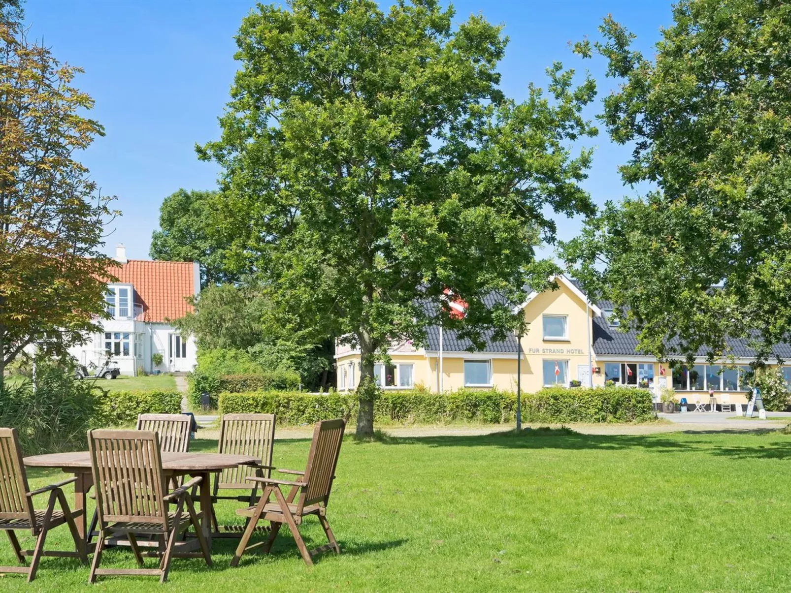 "Rina" - 30m to the fjord-Outside