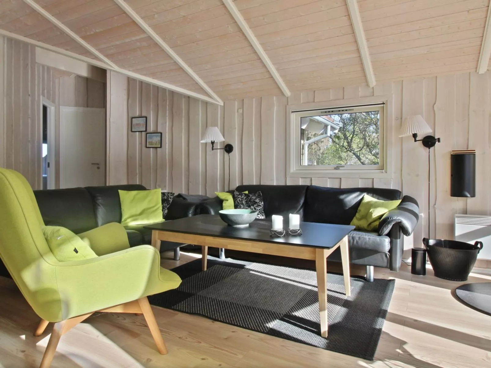 "Abiorn" - 2.5km from the sea-Inside