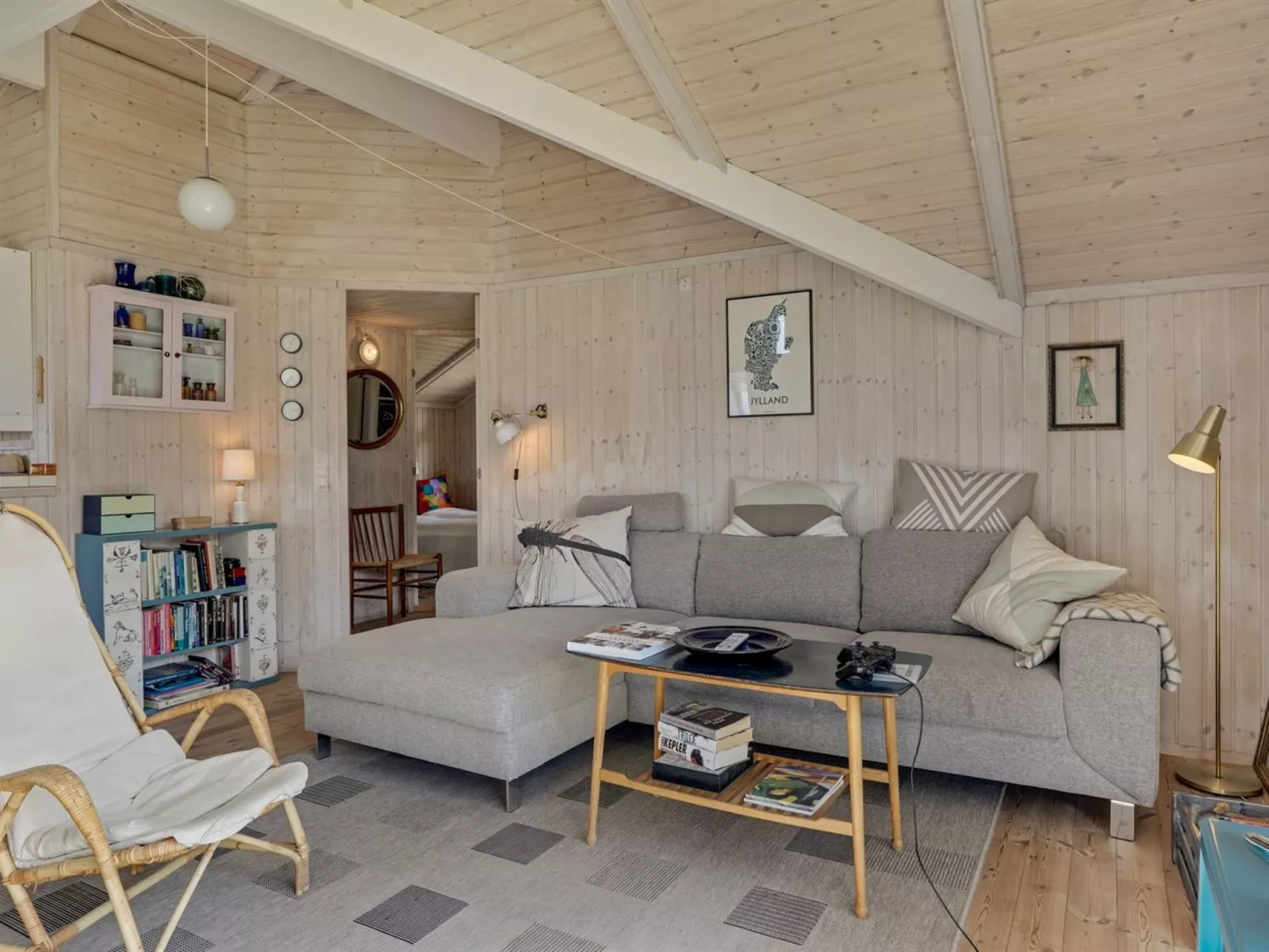 "Arleta" - 250m to the fjord-Inside