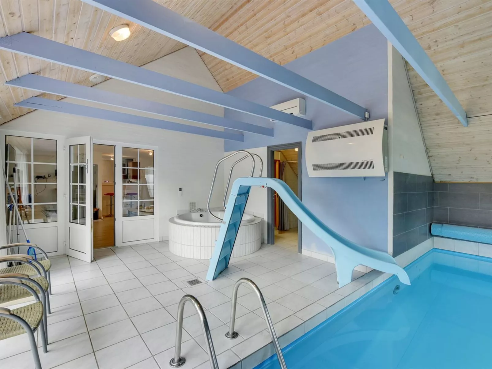 "Jorkin" - 1.8km from the sea-Outside