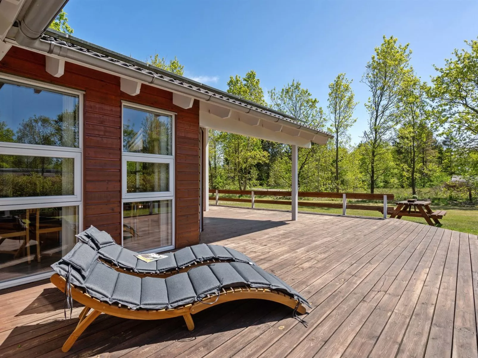 "Ebbi" - 36km from the sea-Outside