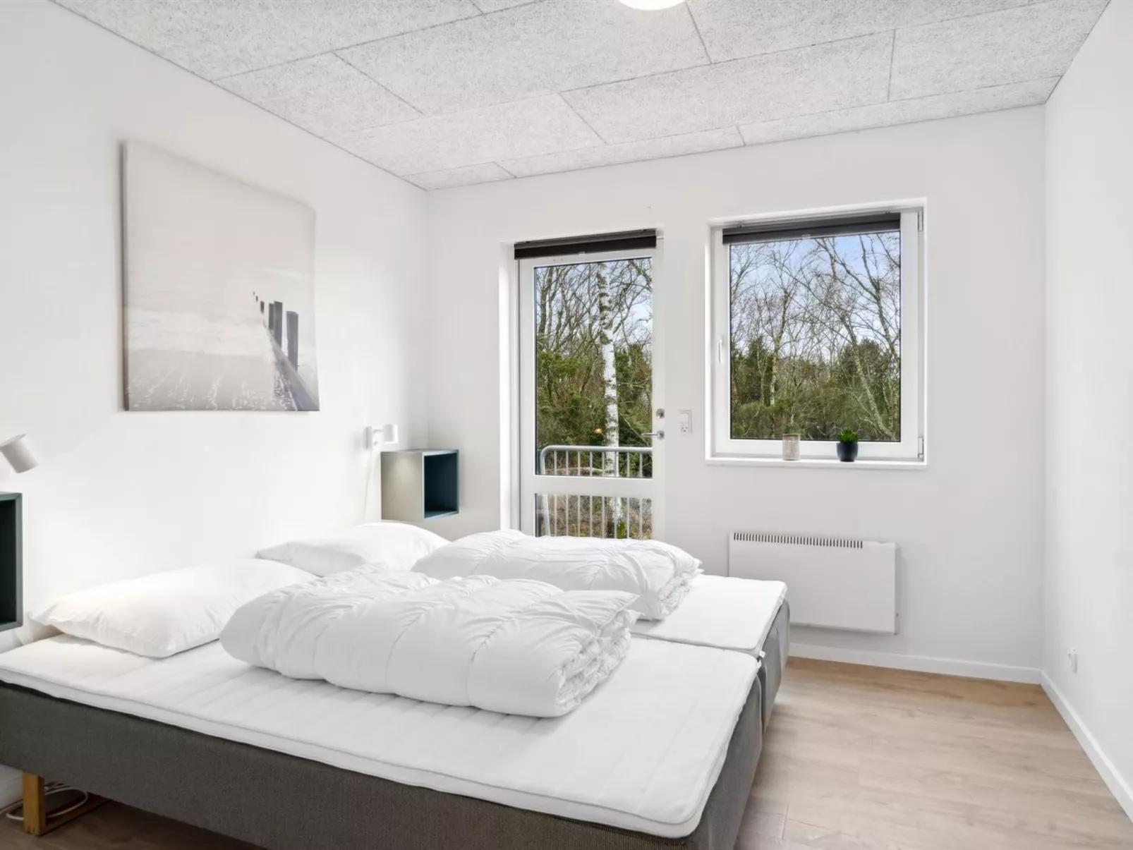 "Thorbiorn" -  from the sea-Drinnen