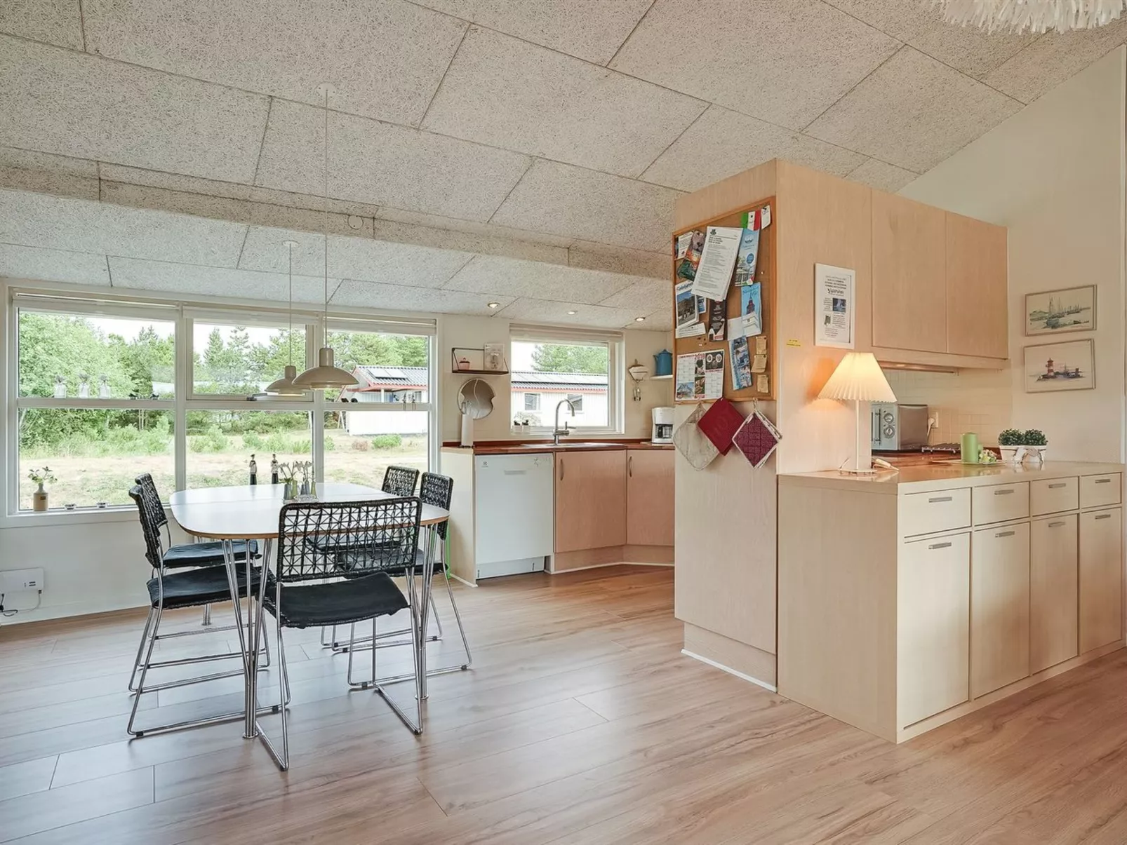 "Emilia" - 1.8km from the sea-Inside