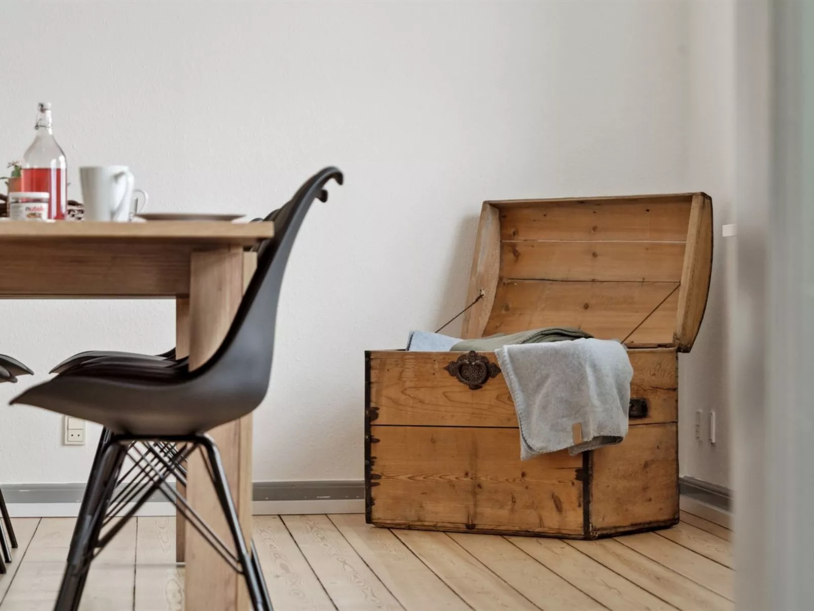 "Sira" - 25m from the sea-Inside